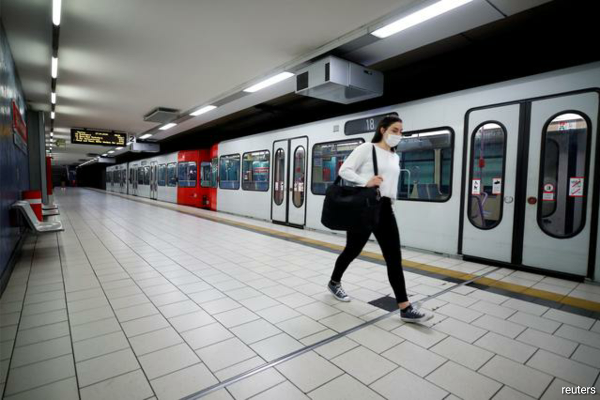 The unemployment rate edged down to 6.1% from 6.2% in the previous month. (Photo by Reuters)