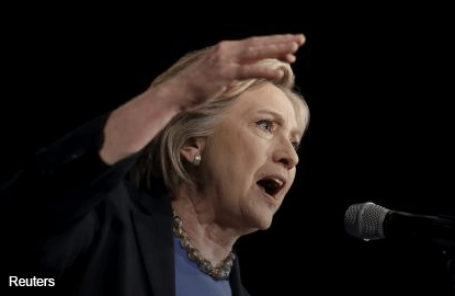Need for warrant may delay resolution to Clinton email case