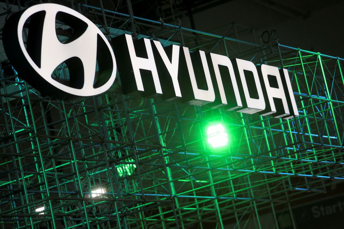 hyundai-motor-to-take-us-219-mil-hit-on-sale-of-russian-plant