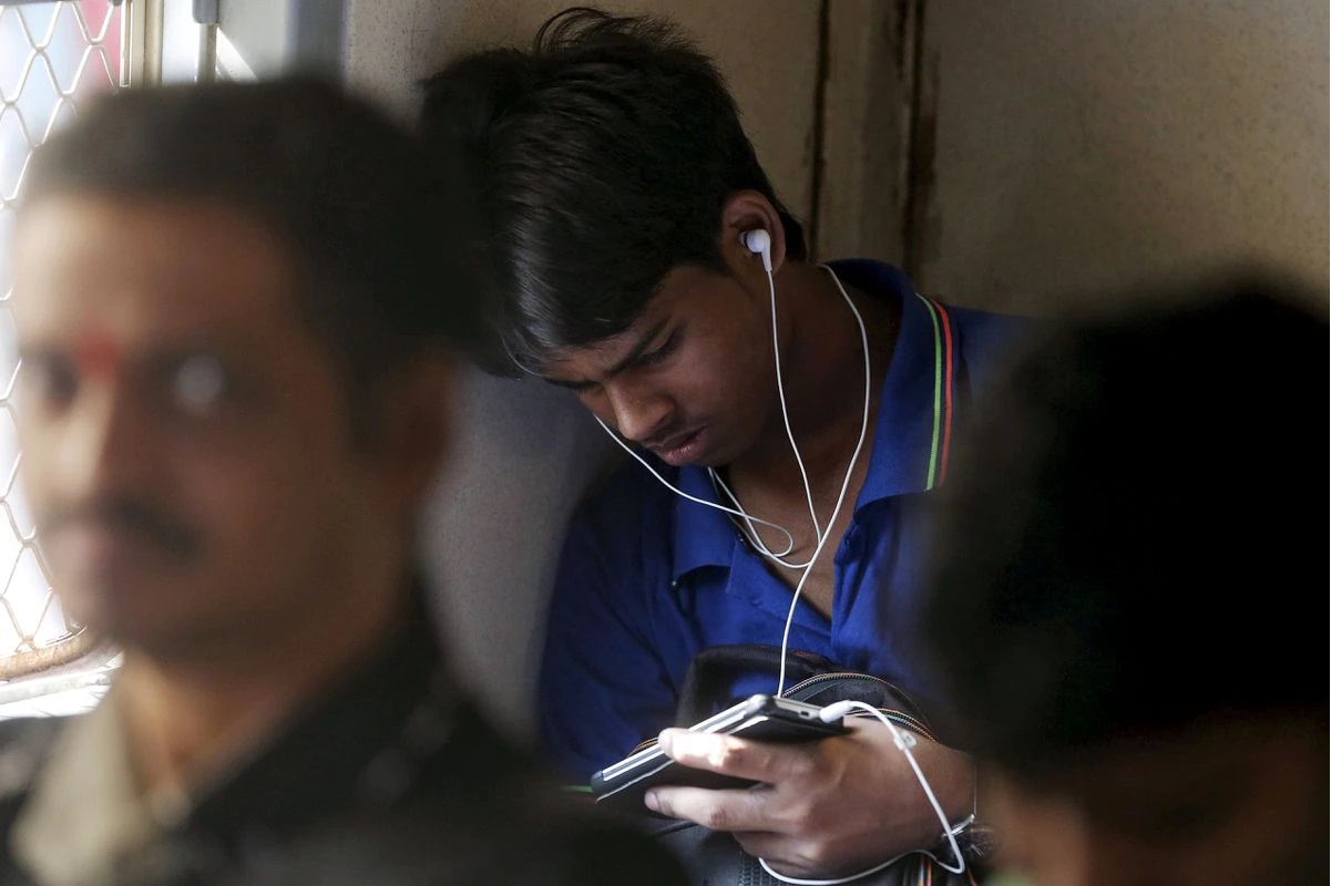 India holds up wireless approvals for China-made devices, delaying launches