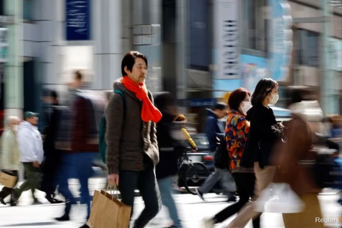 Japan's core inflation slows below BOJ target, complicates rate communication