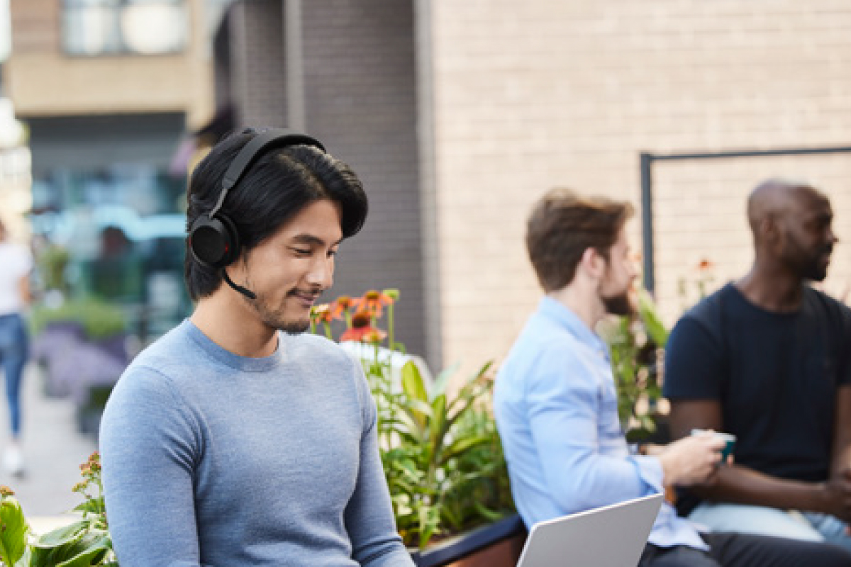 Professional Headsets Elevate the Hybrid Work Experience