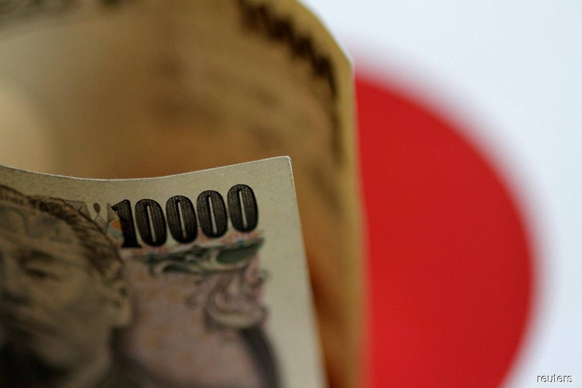 Yen rebounds as BOJ governor uses amped-up talk to signal frustration
