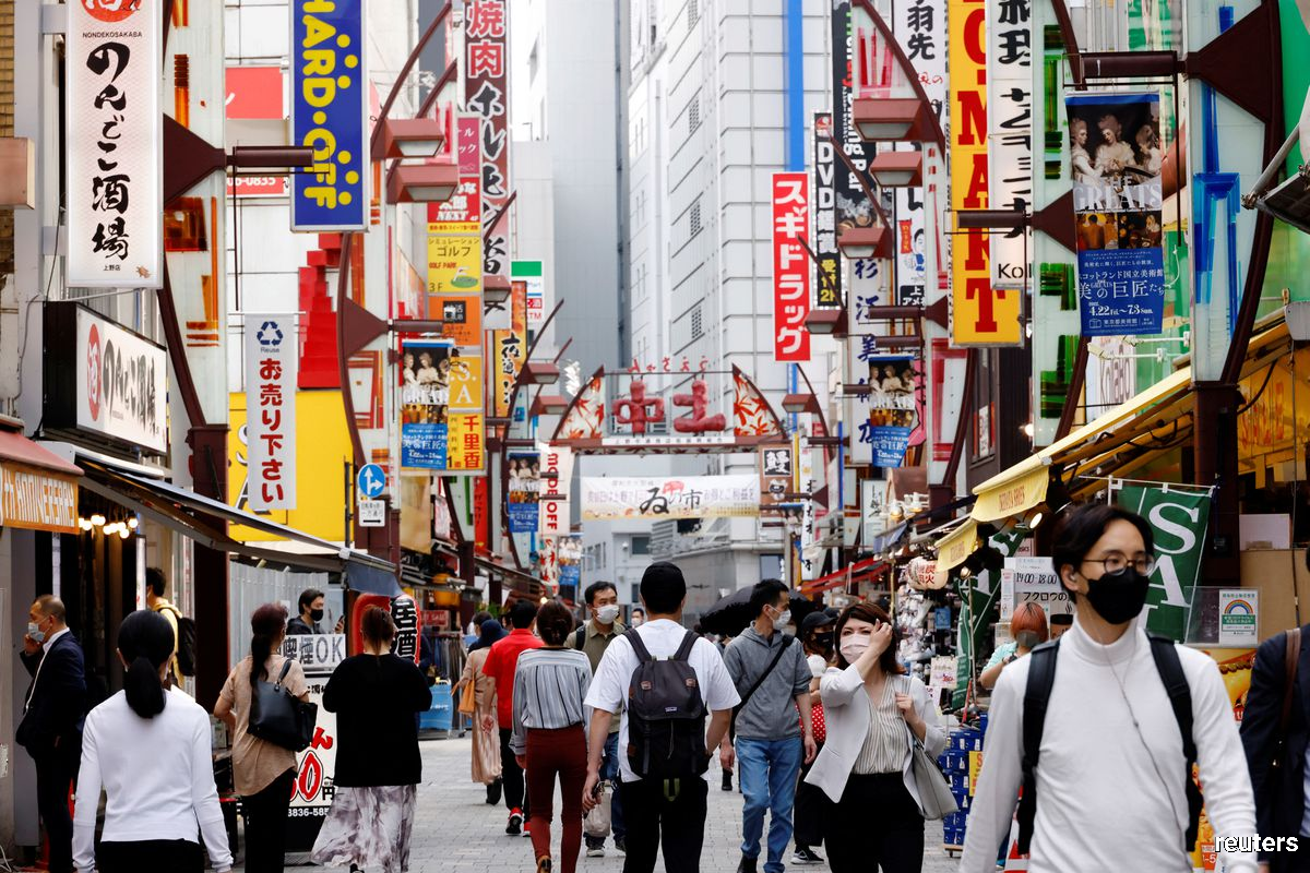 Japan's wholesale inflation stays elevated, keeps BOJ under pressure