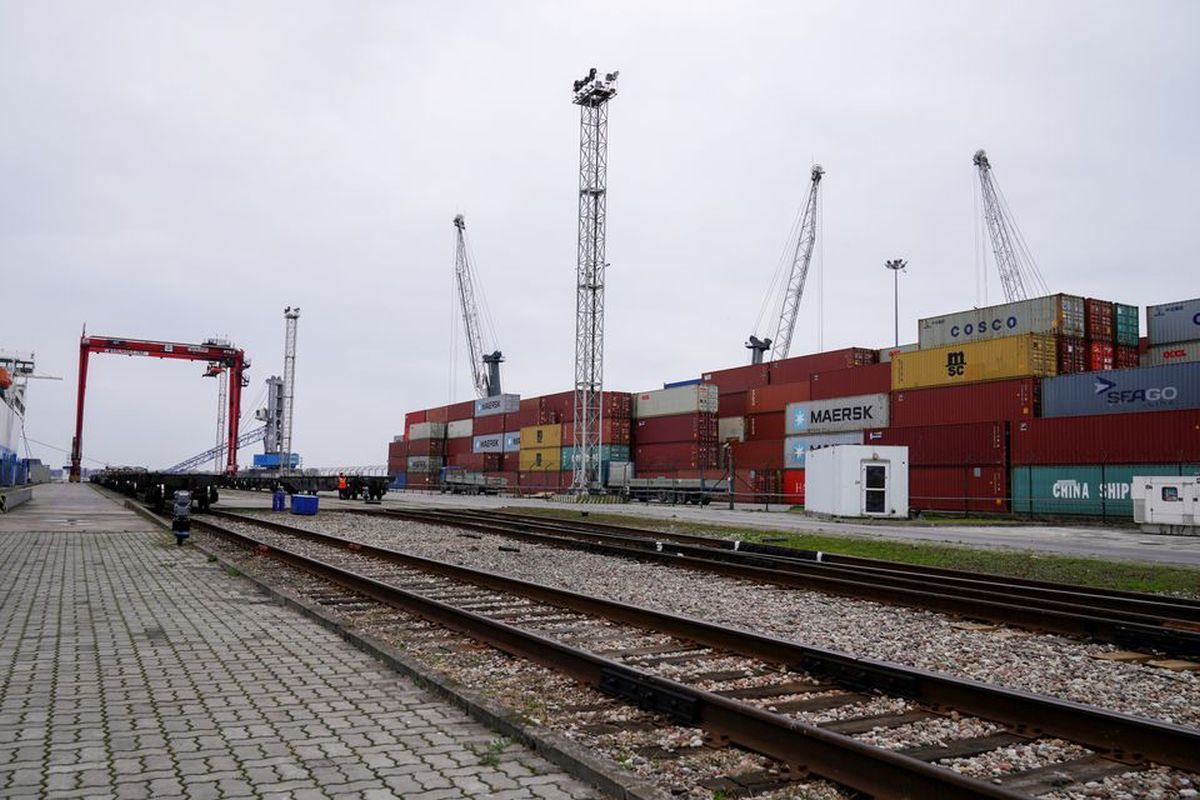 Lithuania will allow sanctioned Russian goods trade to Kaliningrad