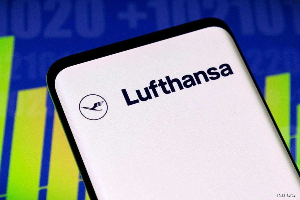 Germany sells Lufthansa stake at €760 mil profit
