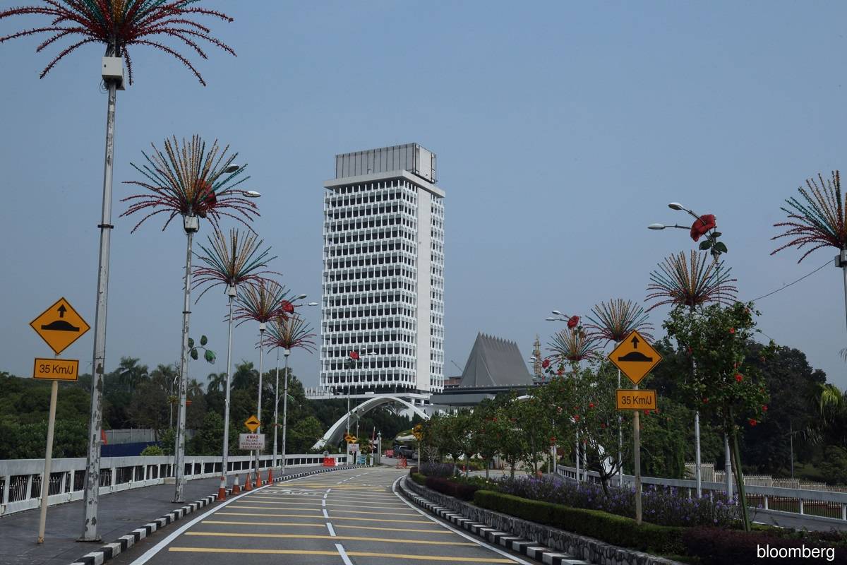 Dewan Negara special sitting postponed due to Covid-19 risk