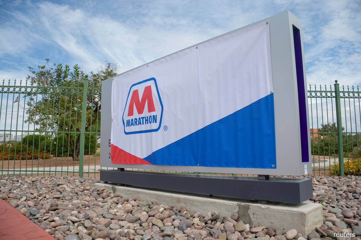 Marathon Petroleum posts smaller-than-expected loss as refining margins improve
