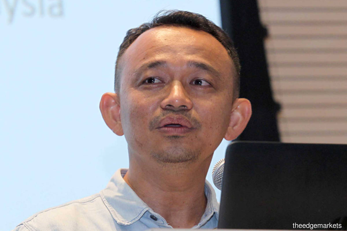 Simpang Renggam MP Maszlee joins PKR