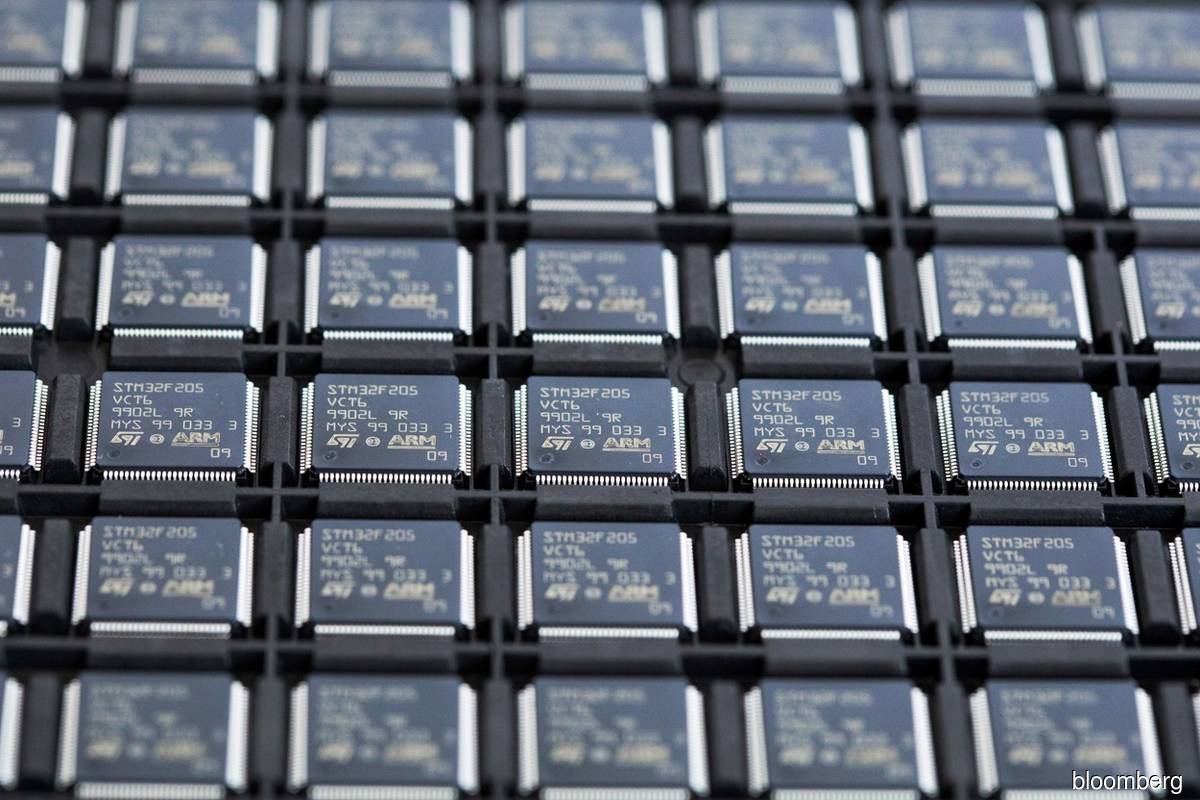 Report: Microchip shortage to persist going into 2022