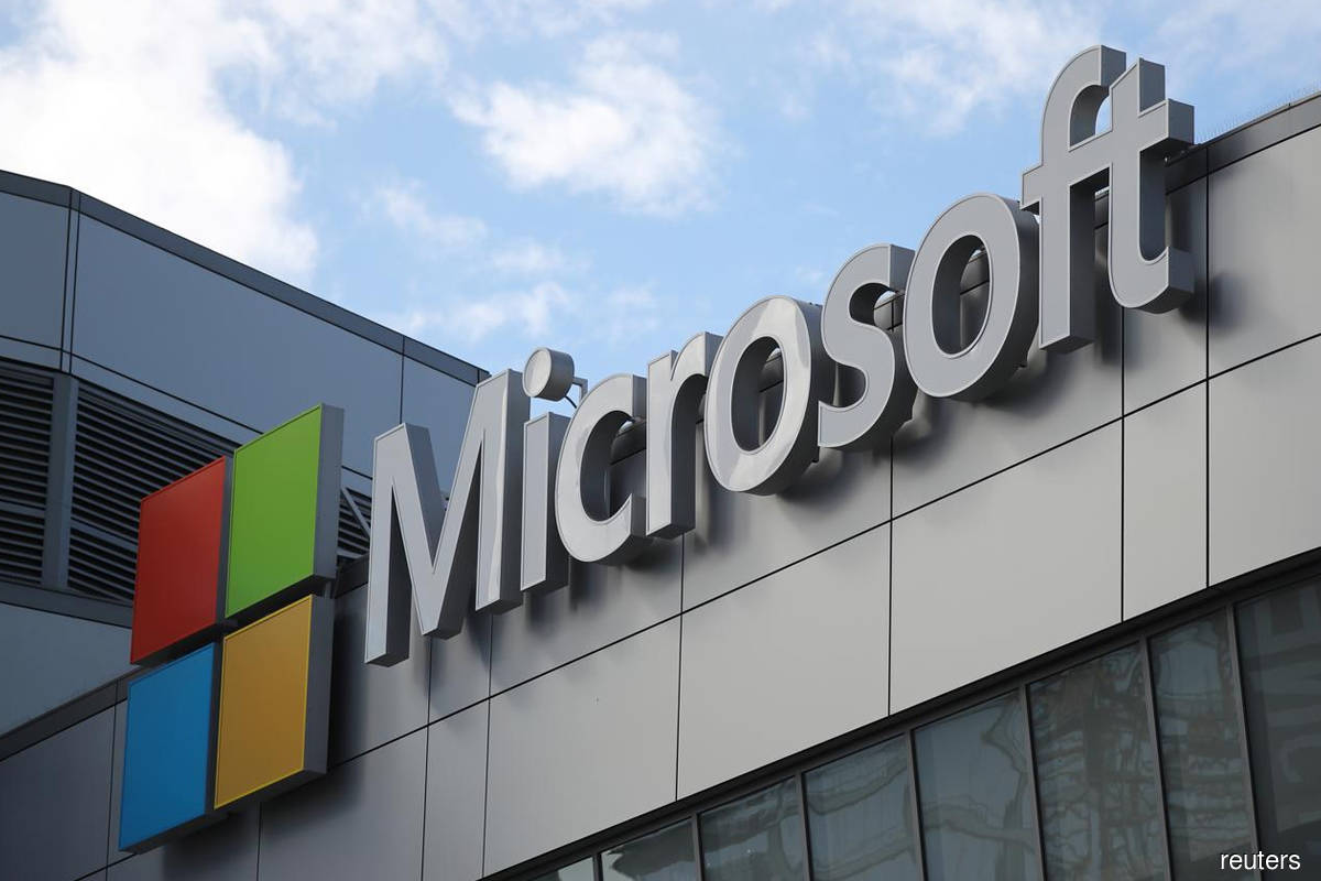 Global News - Microsoft building data centre in Johor, now 40% complete thumbnail