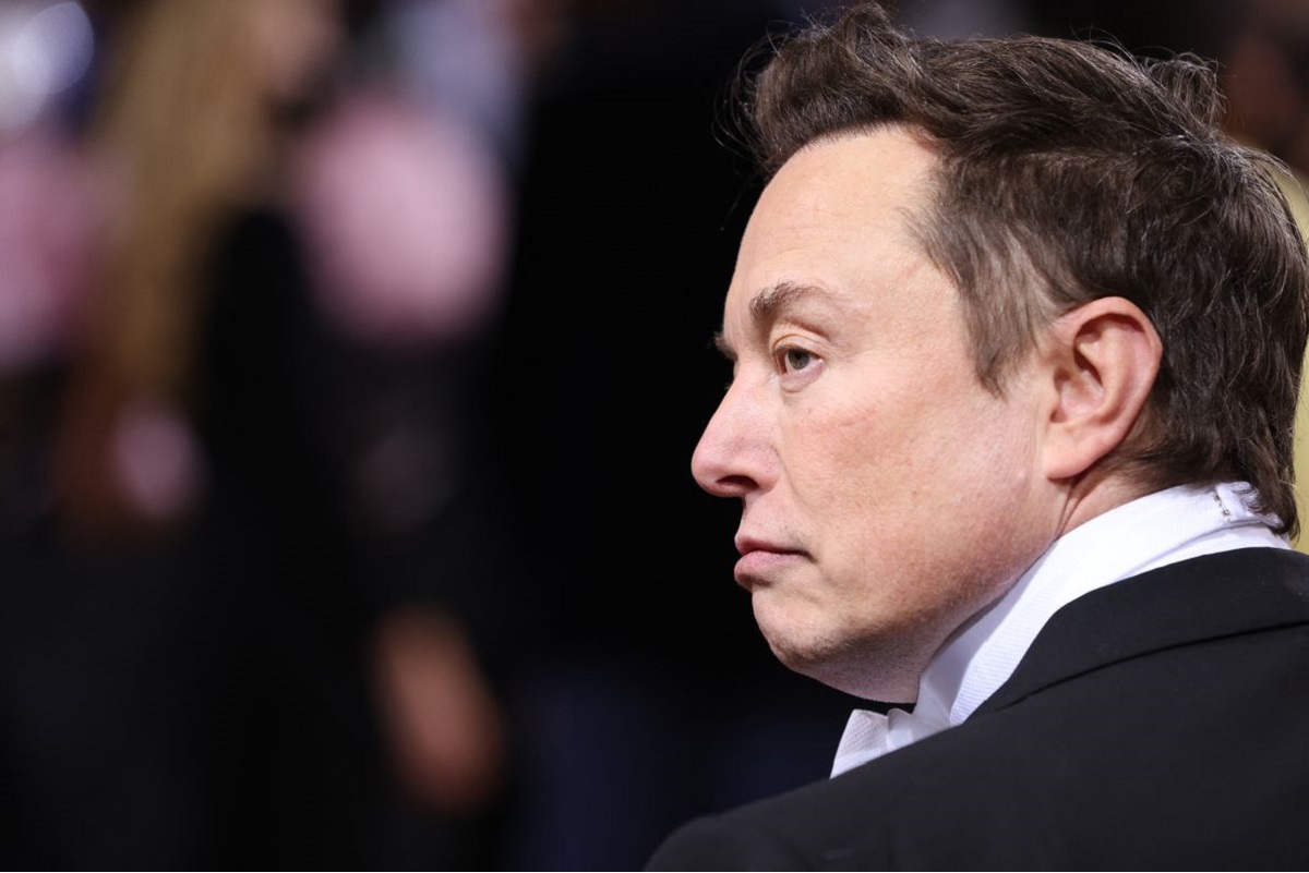 Elon Musk orders removal of Twitter suicide prevention feature, sources say
