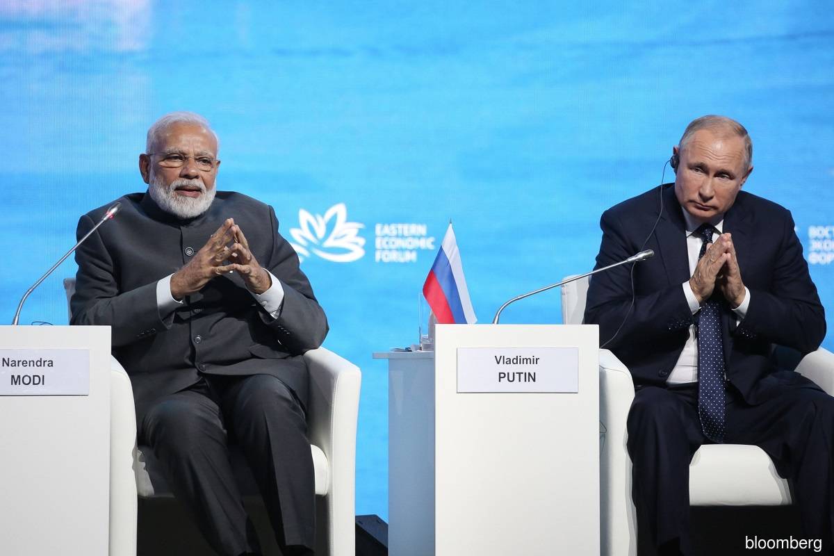 India eager for Putin's weapons despite US sanctions risk