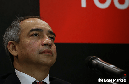 Nazir Razak tells shareholders he is taking leave 