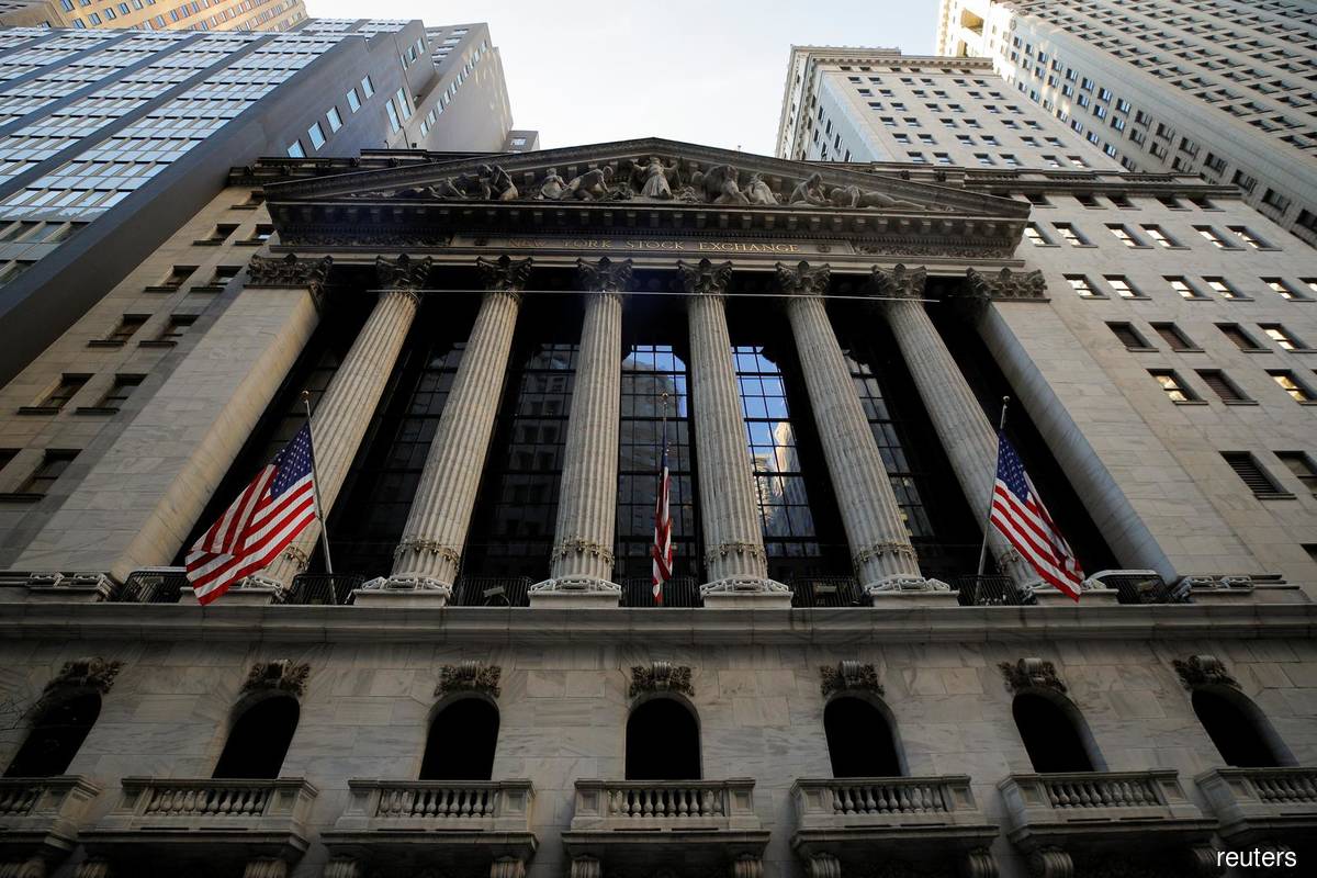 Dow scales 30,000 on vaccine headway, Biden transition