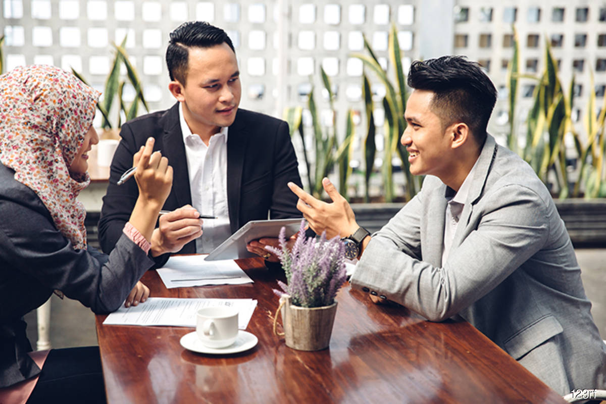 Talentbank: Salary, bonus top priority in job search