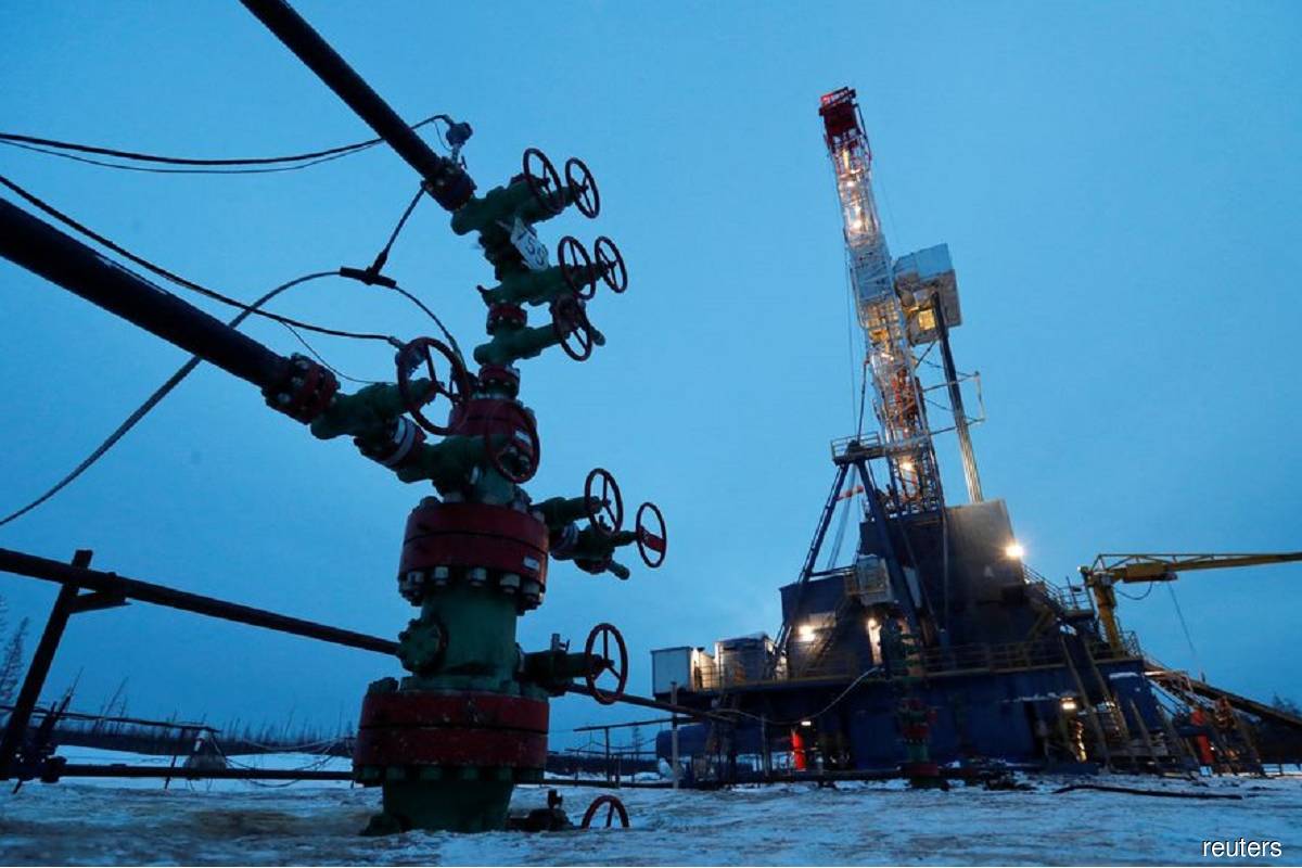Russia to cut oil output by 500,000 barrels per day in March