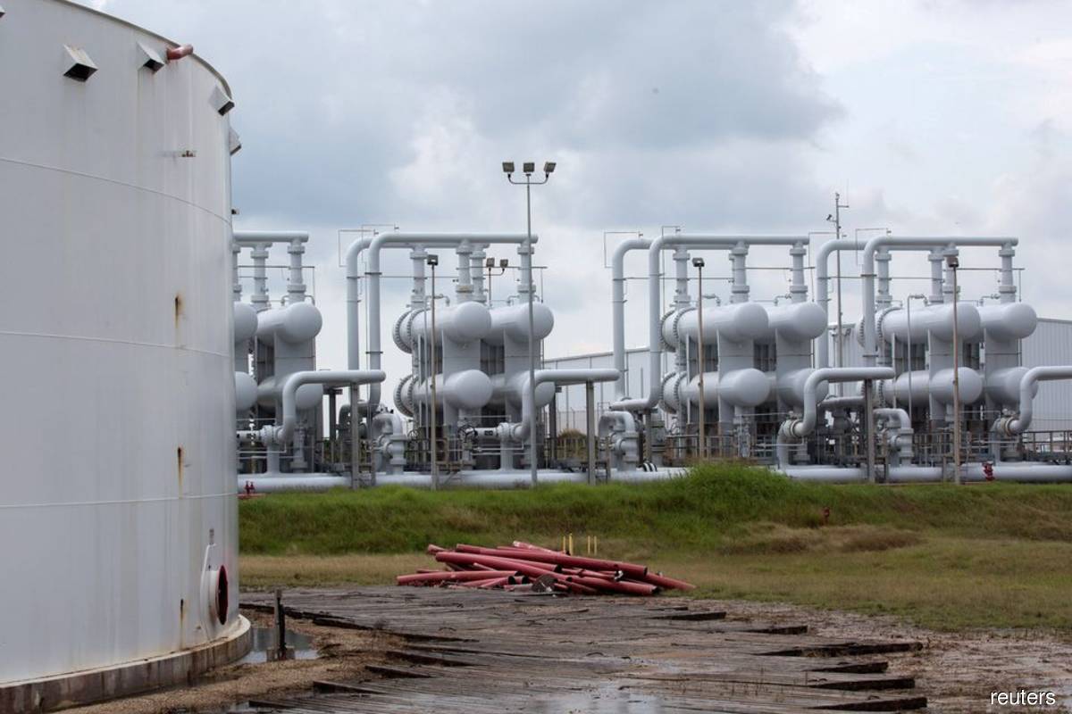 Oil up US$1.50/bbl as demand recovery seen tightening supply