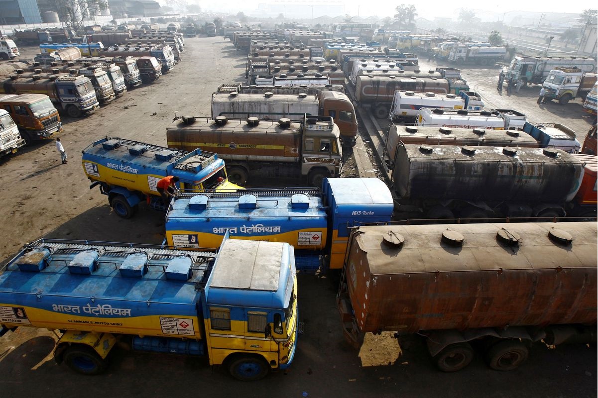 India imposes windfall tax on oil producers, fuel exporters