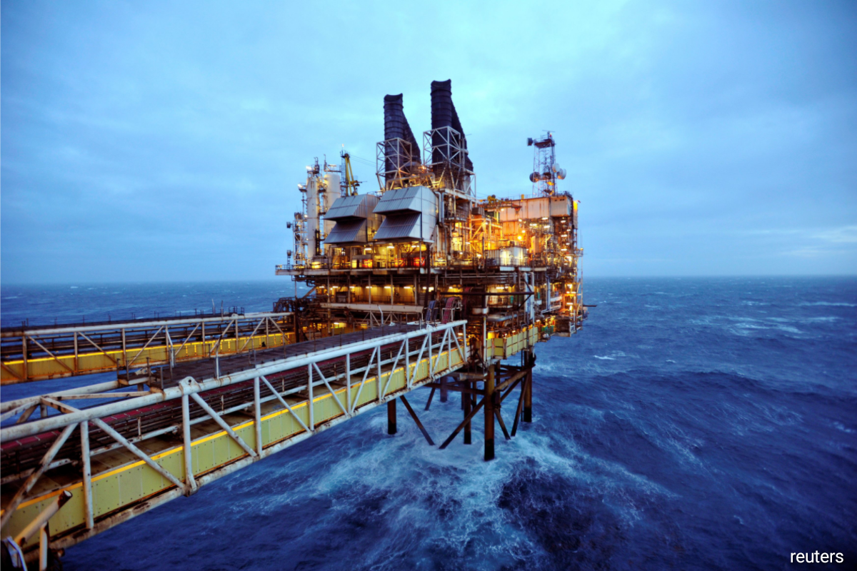 Brent oil falls on fears over global economic slowdown