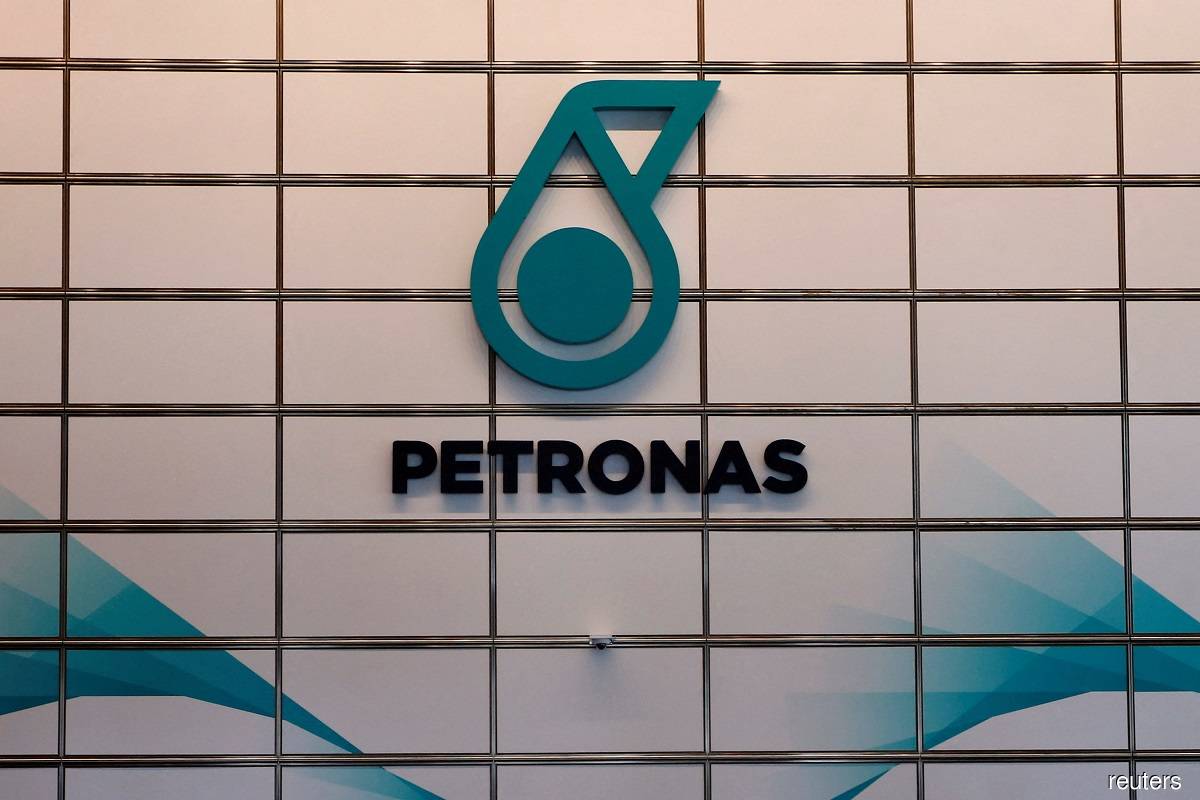 Petronas says assessing fire damage at Malaysian JV with Aramco