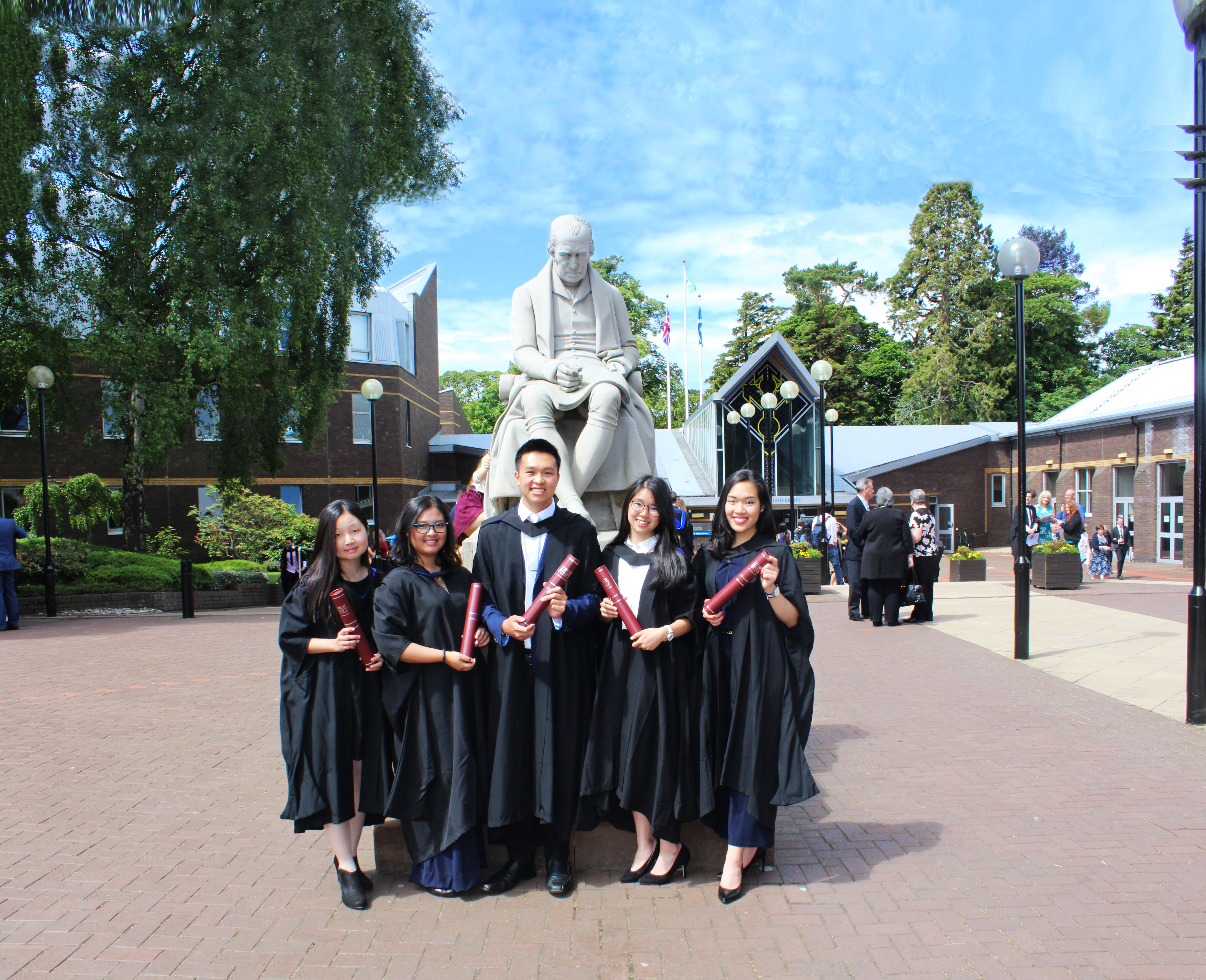 heriot watt university graduation gown