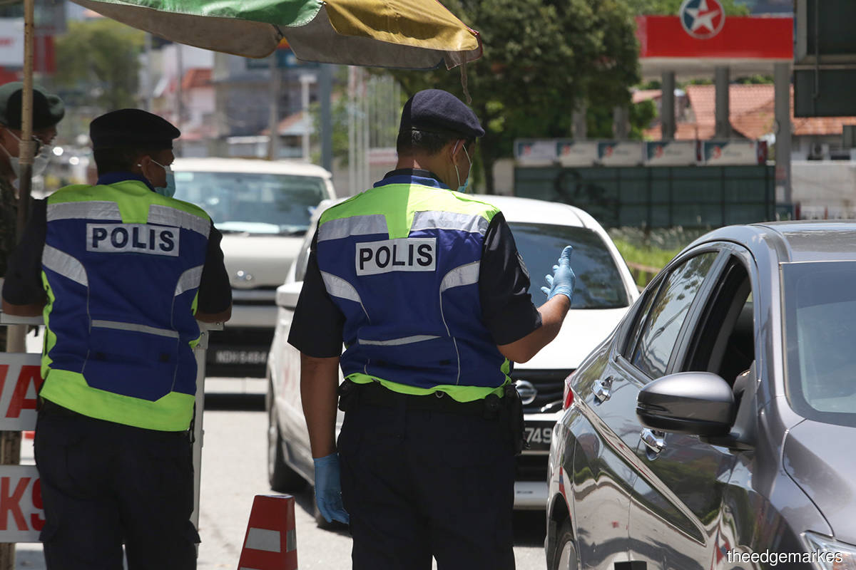 Self-lockdown key to reducing Covid-19 infections