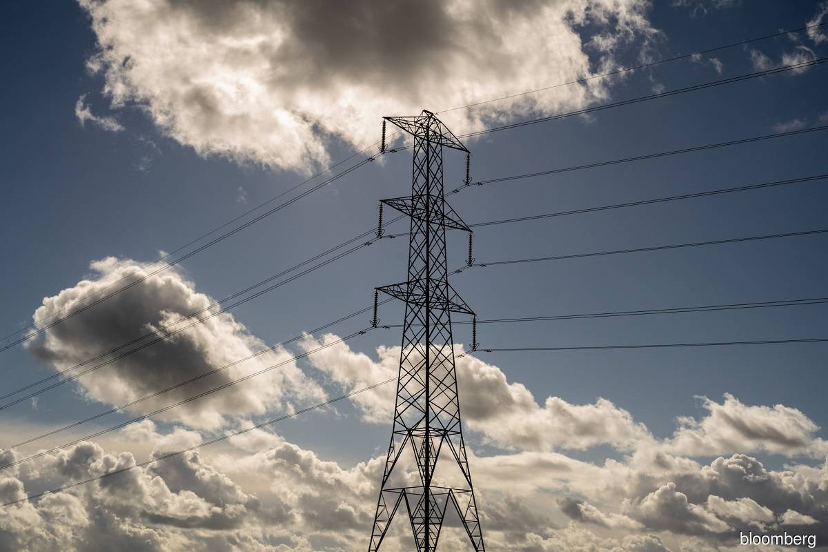 KKR-led £15 billion bid for UK power networks fails, FT says