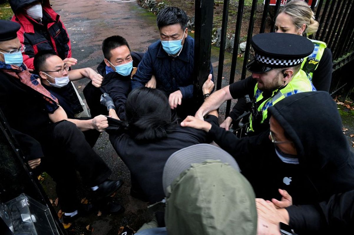 英国称，曼彻斯特领事馆事件后，中国驱逐了6名官员