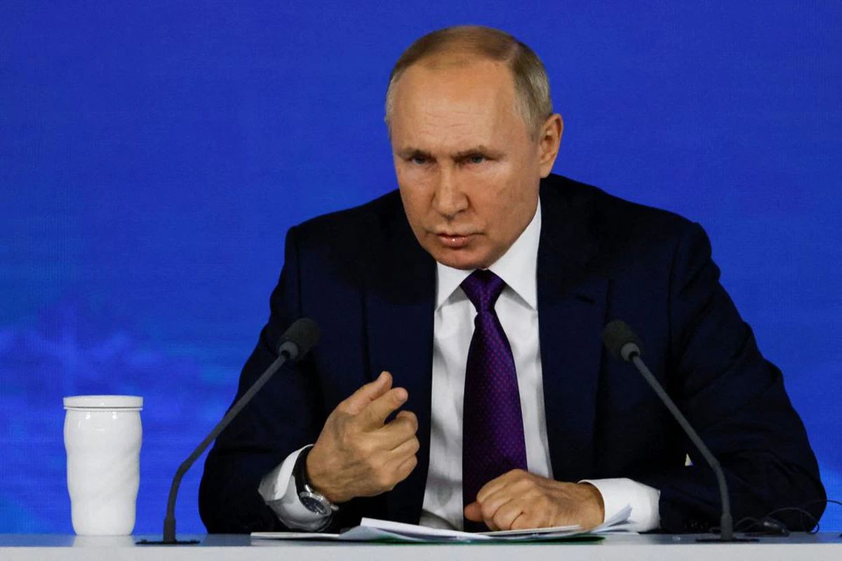 Putin asserts strong, sovereign Russia against sanctions 'blitzkrieg'