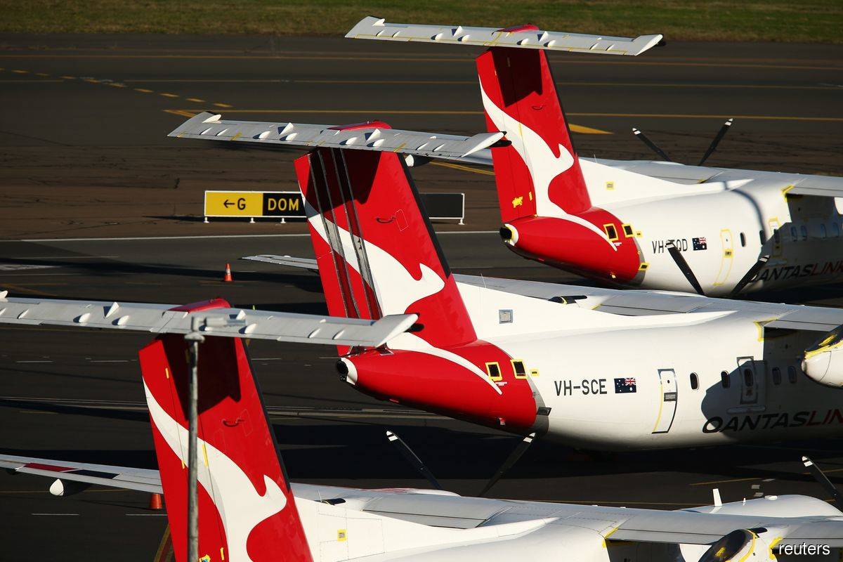 Qantas tries to lure opponent’s frequent flyers with offer