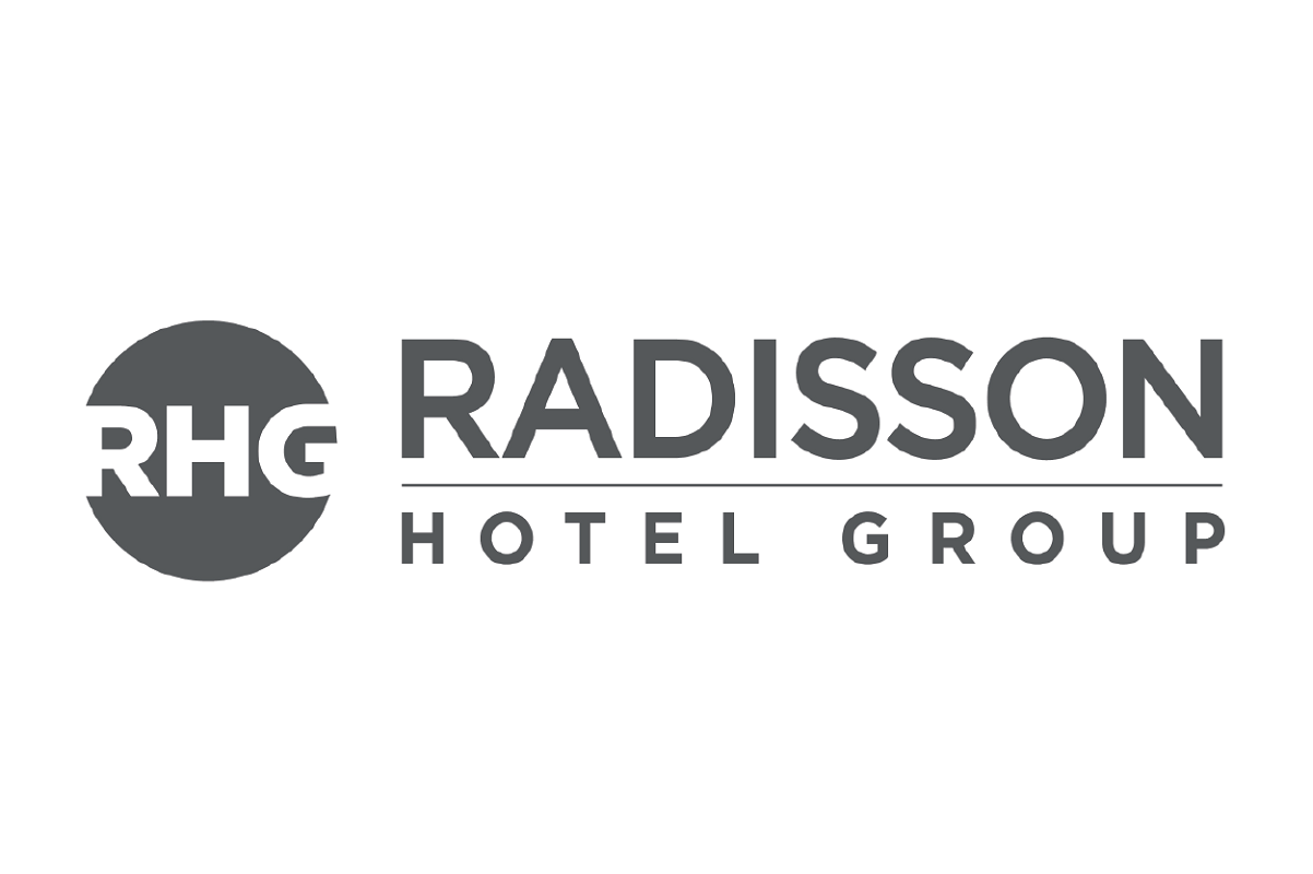 Hotel group. Radisson Hotel Group бренды. Бренд Рэдиссон коллекшн. Rezidor Hotels Russia бренд. Radisson Zavidovo лого белый.