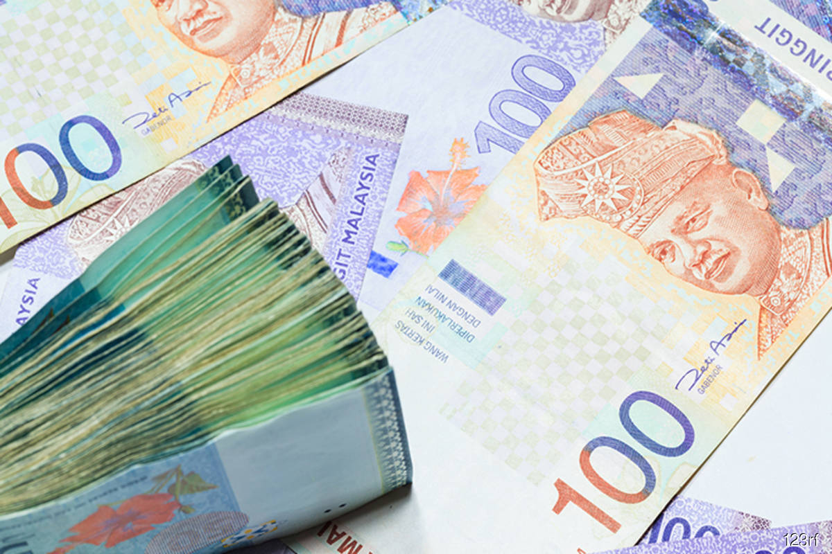 Ringgit ends lower on Aug 1 as US dollar index snaps downtrend