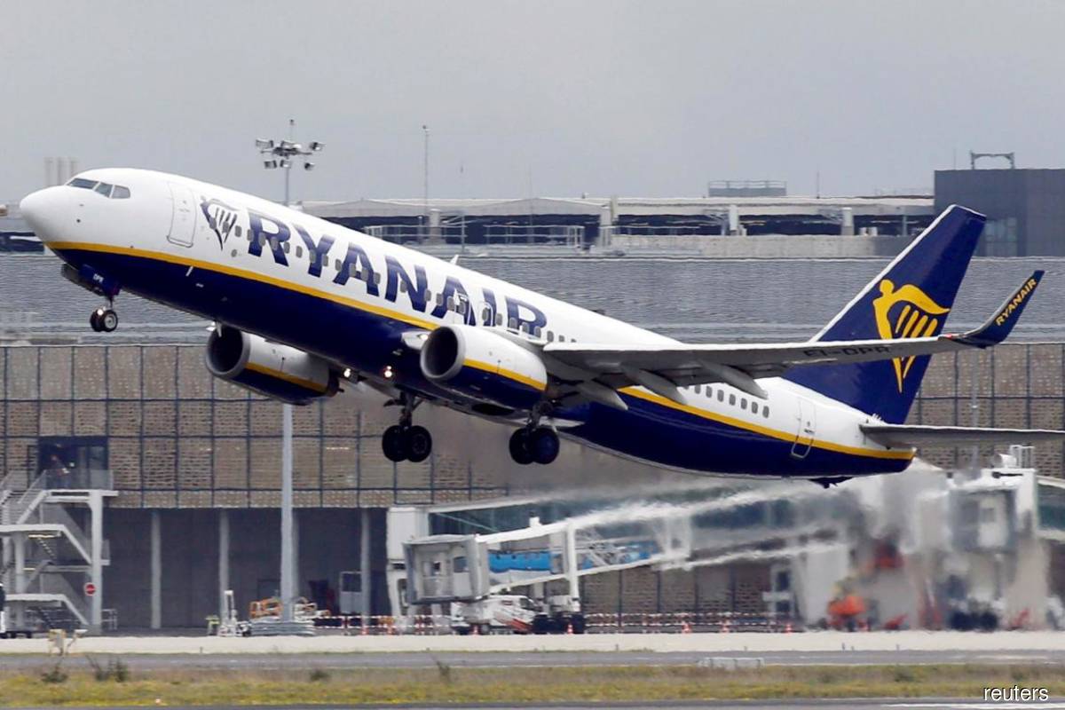 UK launches action against Ryanair, British Airways over refunds