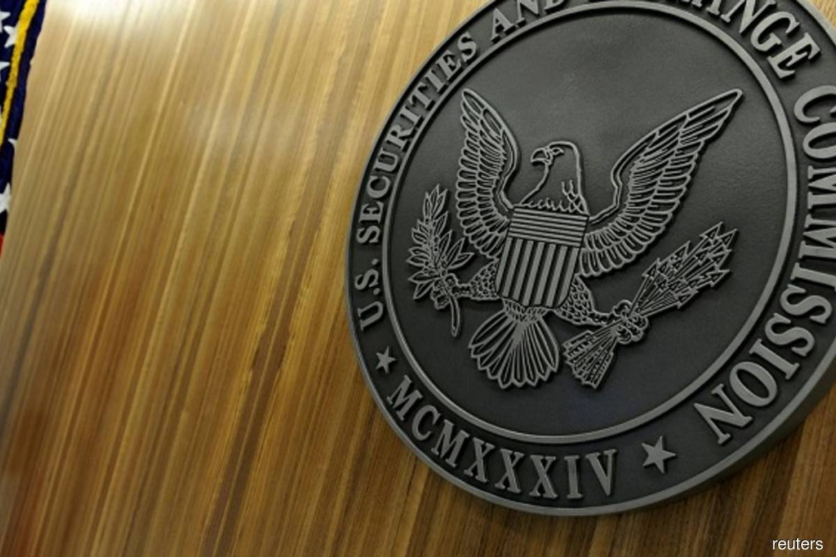 US SEC chair tells Congress he plans new rules on climate risk, trading