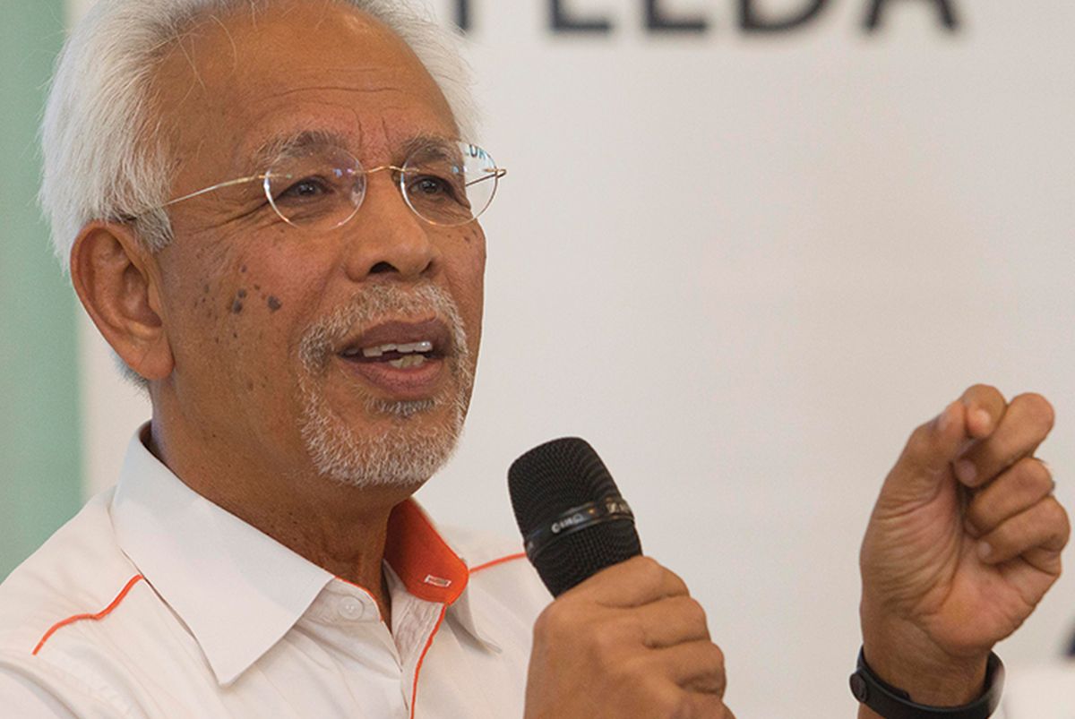 Bank manager confirms Shahrir received cheque for RM1 mil from Najib