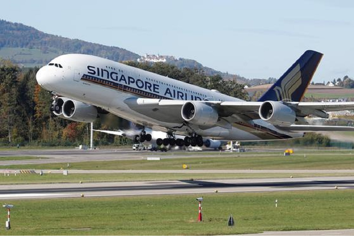 Websites crash in rush for flights as Singapore opens up