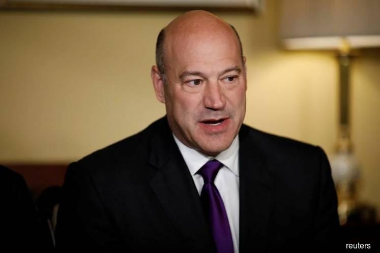 Trump economic adviser Cohn quits after tariffs dispute