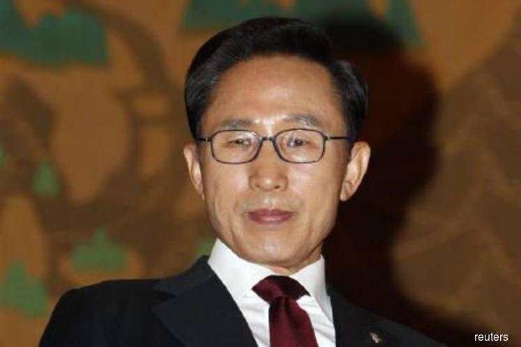 After Park, former S.Korean President Lee summoned over bribery allegations