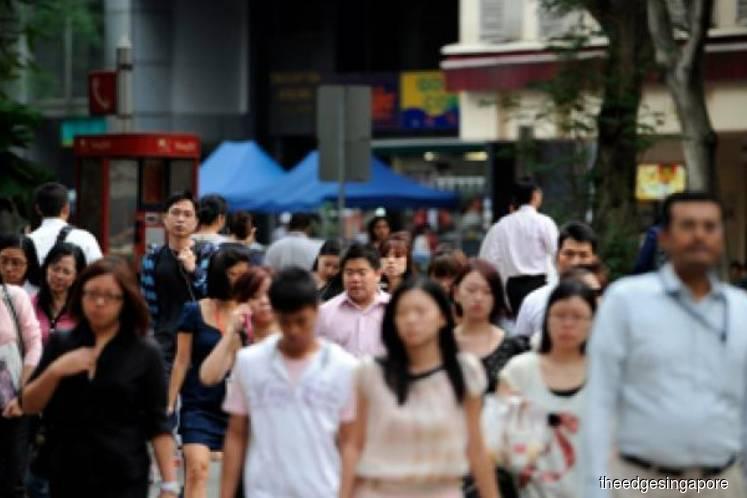 Singapore job market shrinks significantly in 4Q