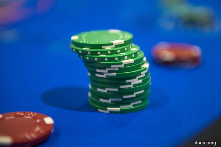 China considers legal gambling on Hainan Island