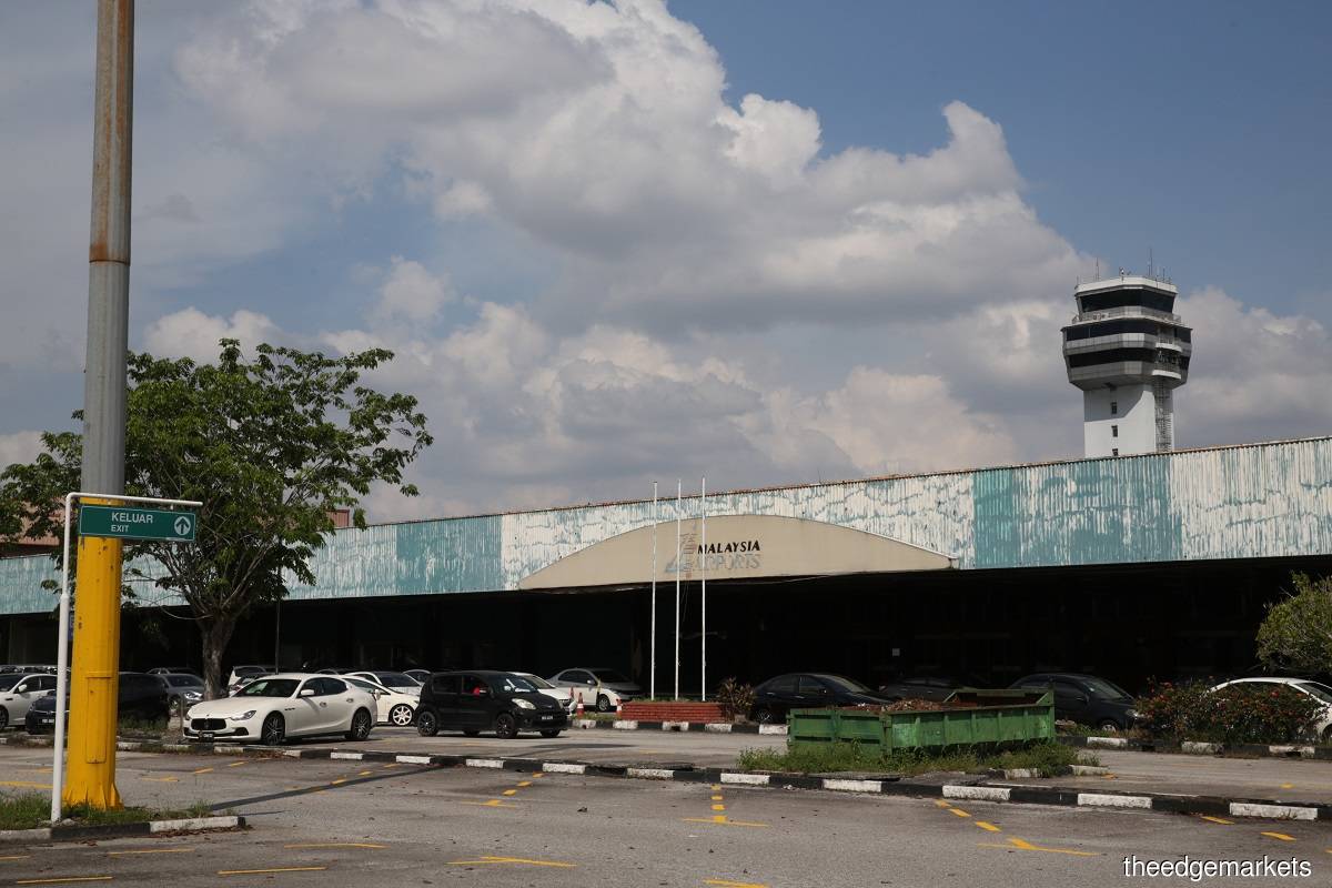 parking at subang airport