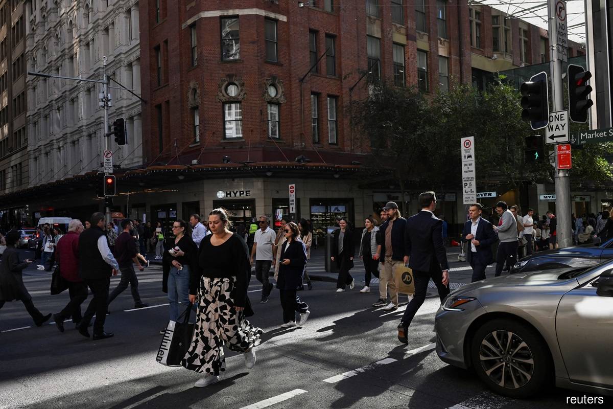 Australia’s employment growth slows but no rate cuts expected until mid-2025