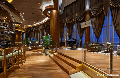 The Oak Room — Elegance and sophistication, bar none