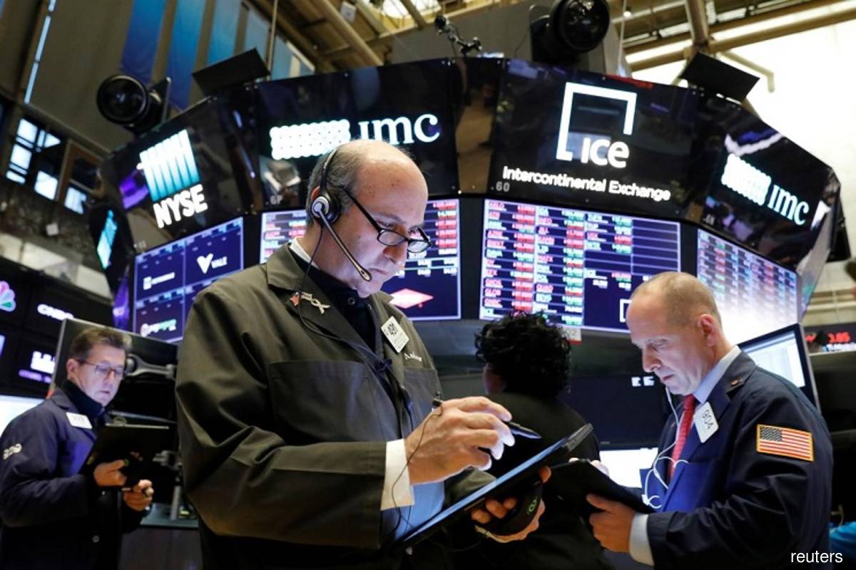 S&P, Dow gain as investors weigh bank risks, Fed rate-hike pause