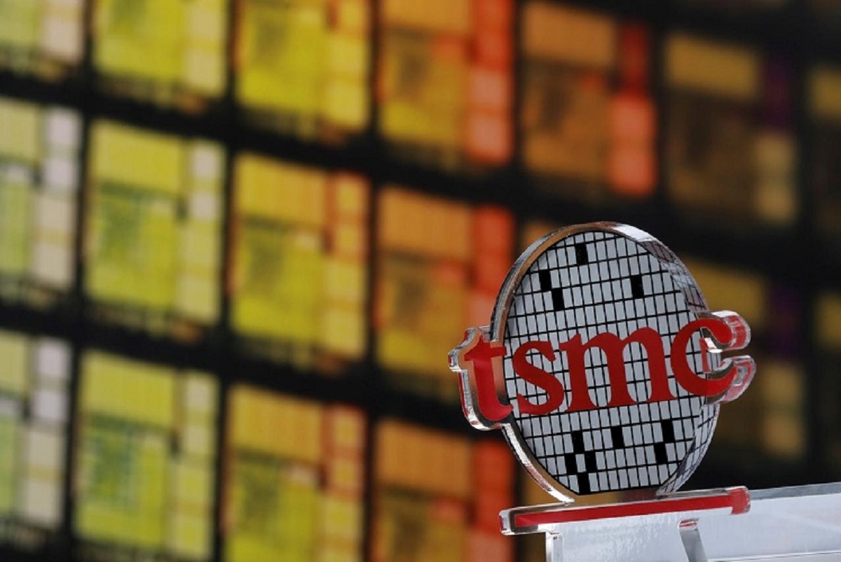 TSMC logs highest quarterly profit, sees record revenue and capital spending