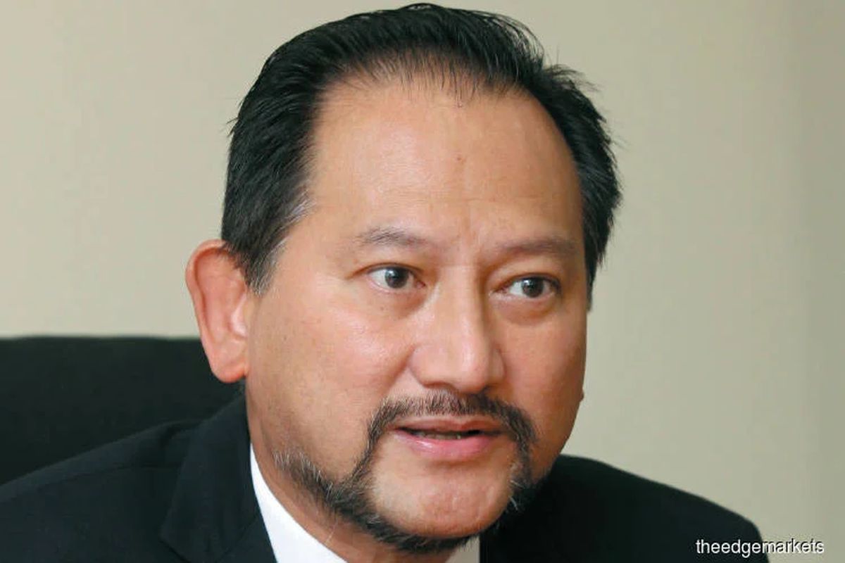 Maa S Tunku Yaacob Is Now Chairman Of Knm Klse Screener