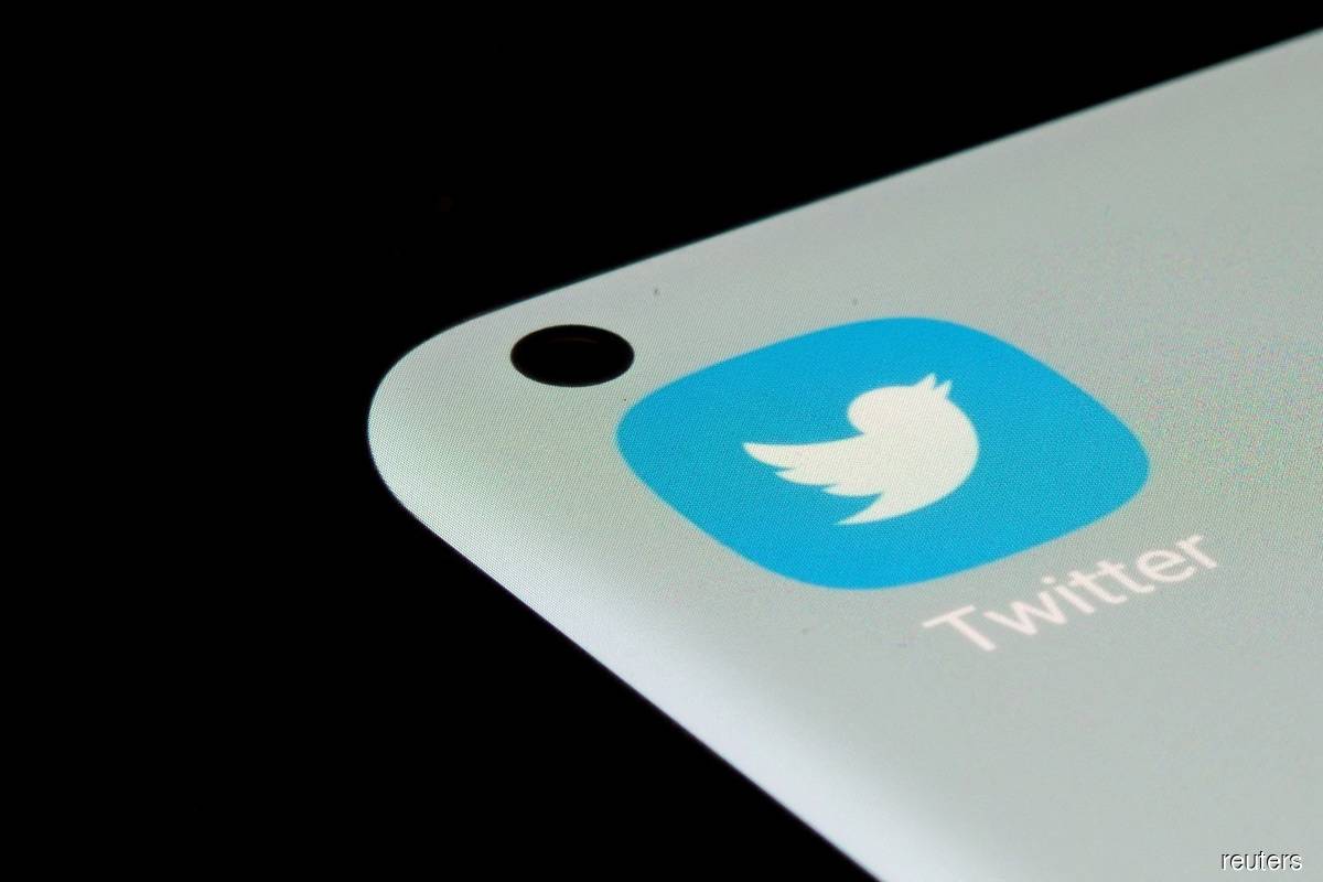 Twitter tells Asia HQ staff to clear desks, work from home