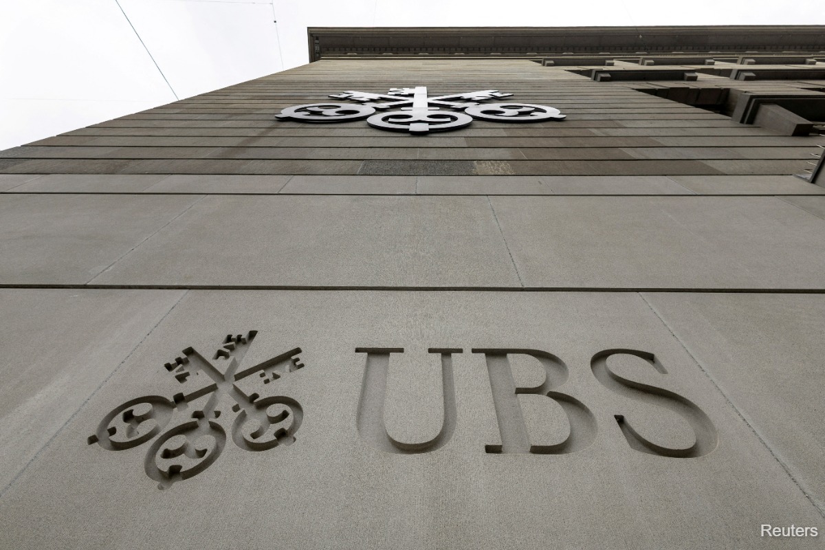 UBS quarterly profit beats expectations, plans more buybacks