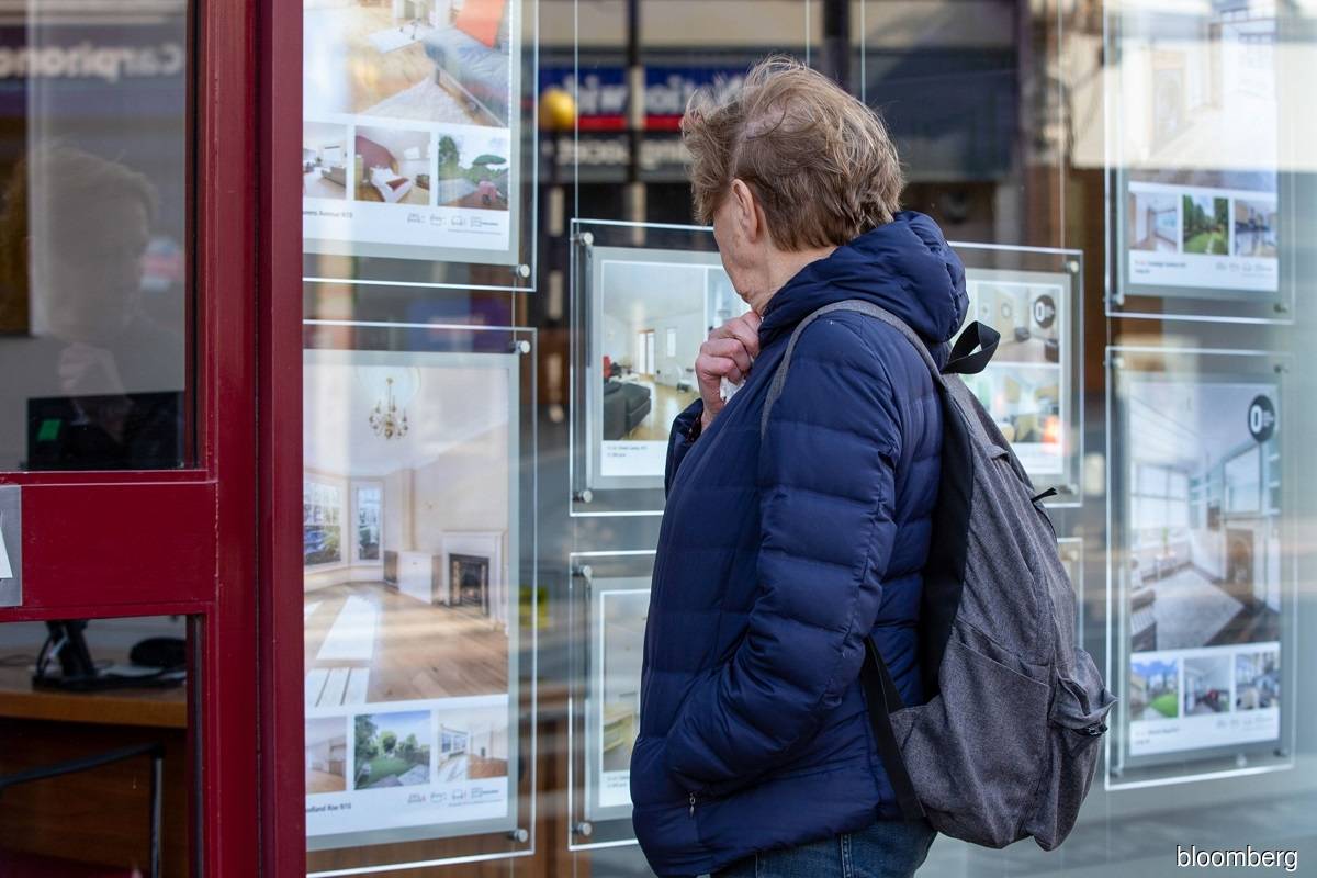 Over 800,000 UK households to see mortgage rates double in 2023